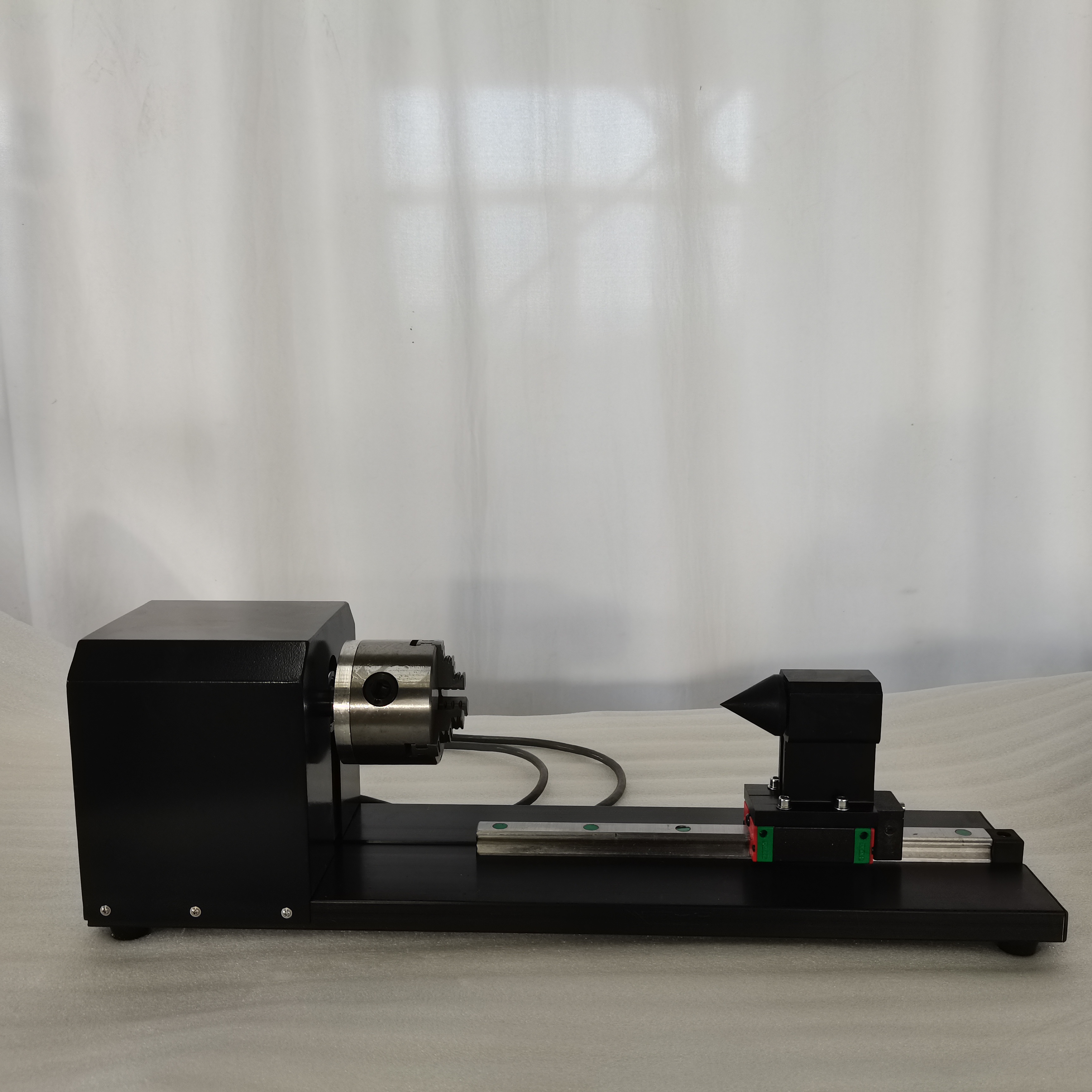 Dispositif rotatif pour tube laser en verre CO2 (5)